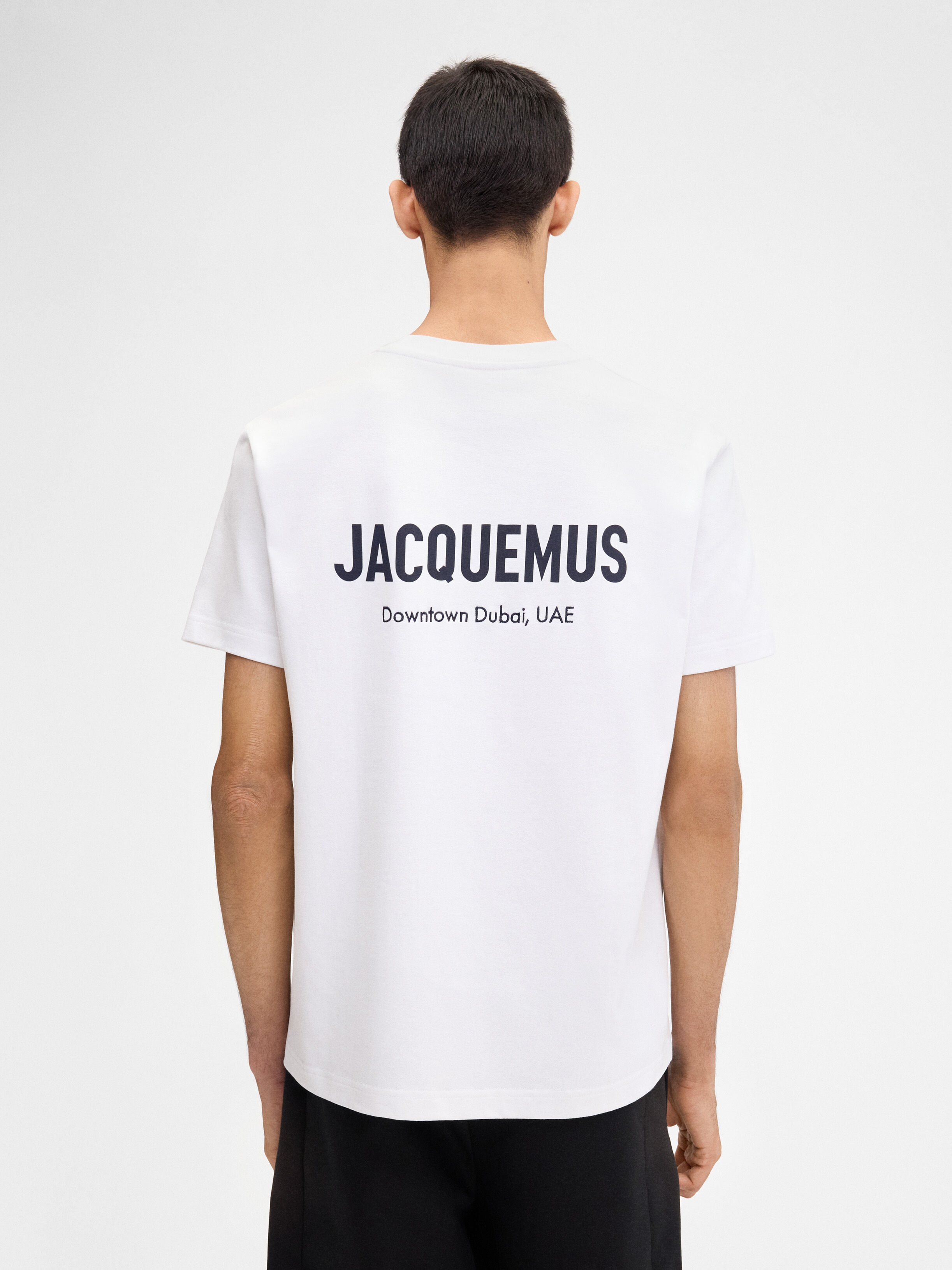 The Dubai address t-shirt, White | JACQUEMUS KSA The Dubai address t-shirt, White | JACQUEMUS KSA