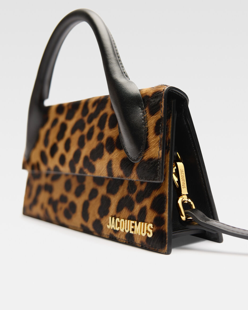 حقيبة The long Chiquito jacquemus حقيبة the long chiquito