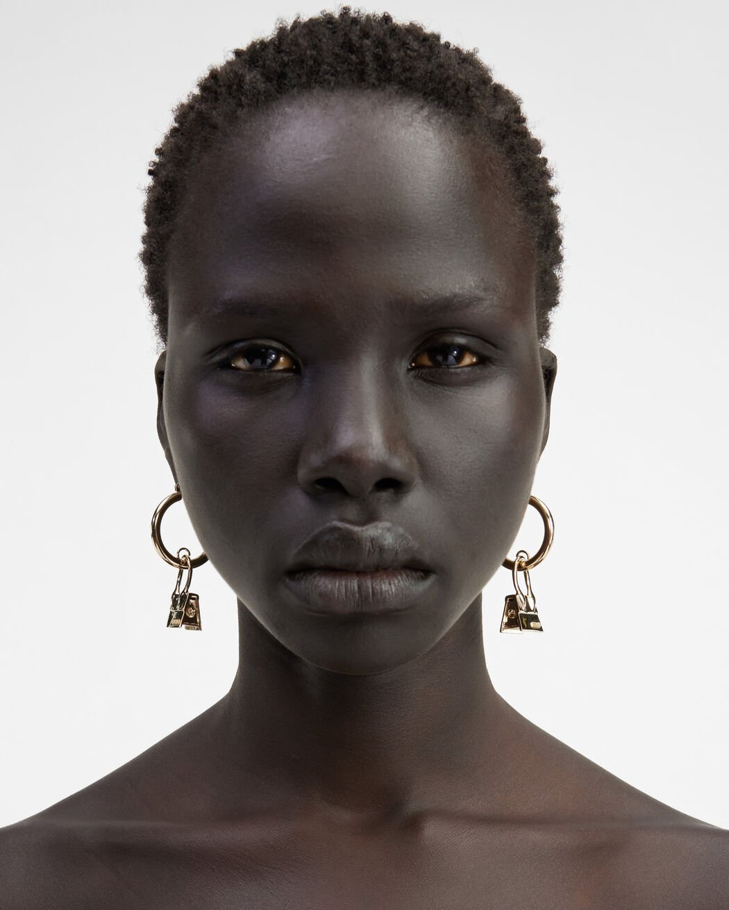 The Chiquito hoops earrings jacquemus the chiquito hoops earrings