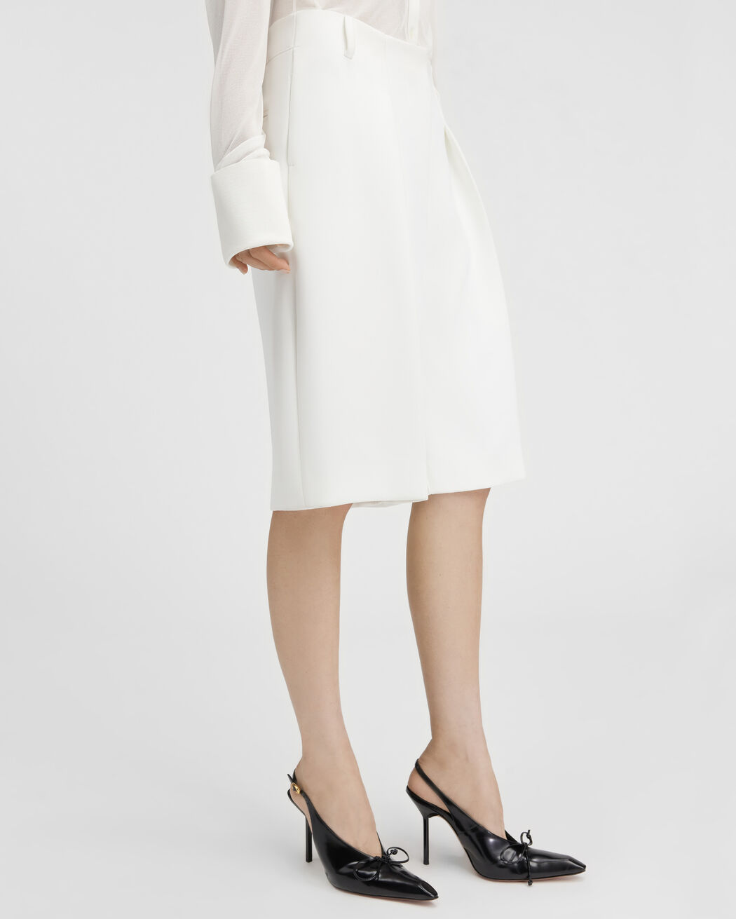 The Ovalo bermuda shorts jacquemus the ovalo bermuda shorts