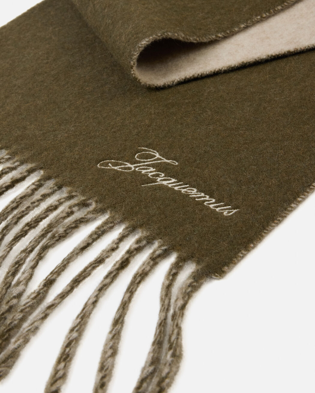 وشاح The Atelier jacquemus وشاح the atelier