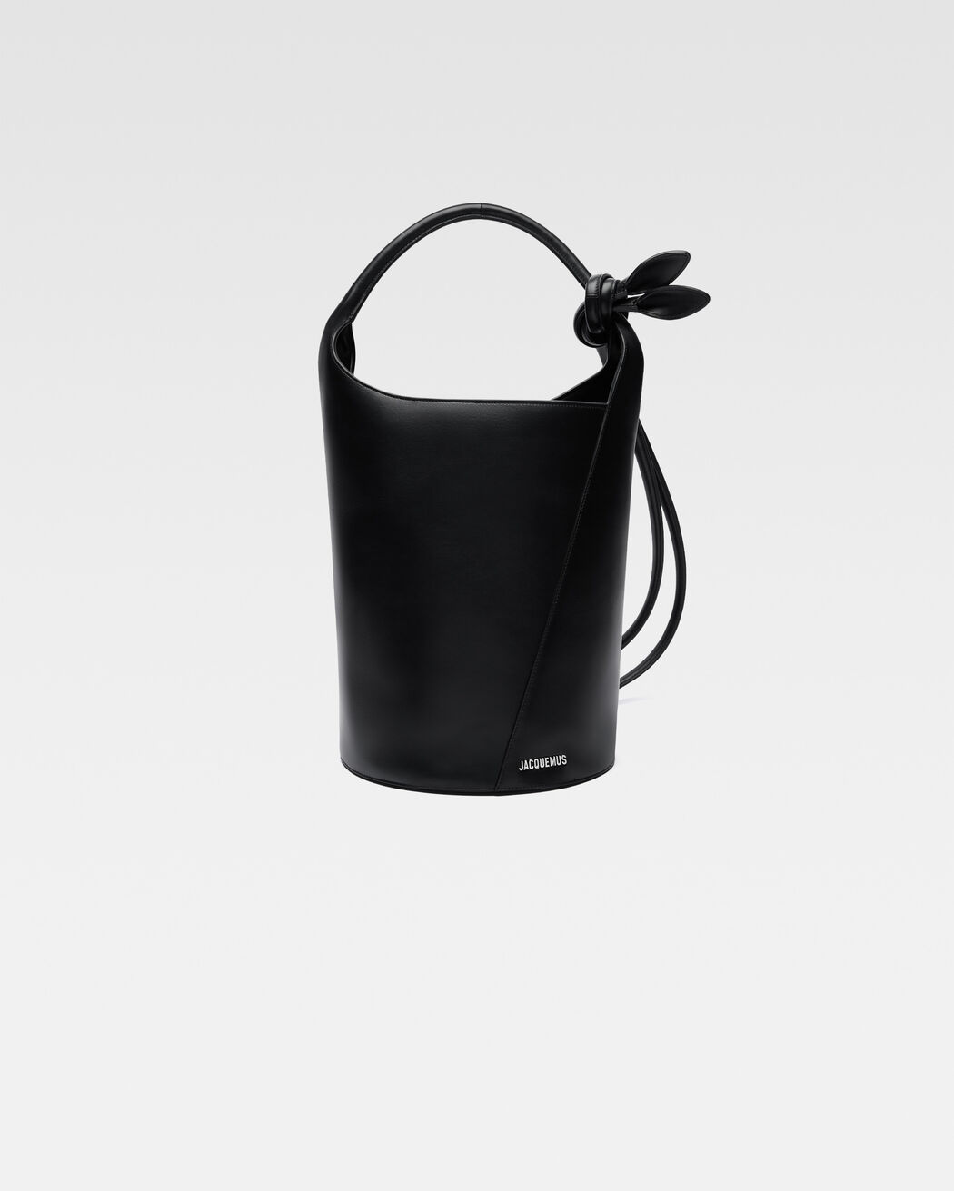 حقيبة Le Tourni jacquemus حقيبة le tourni