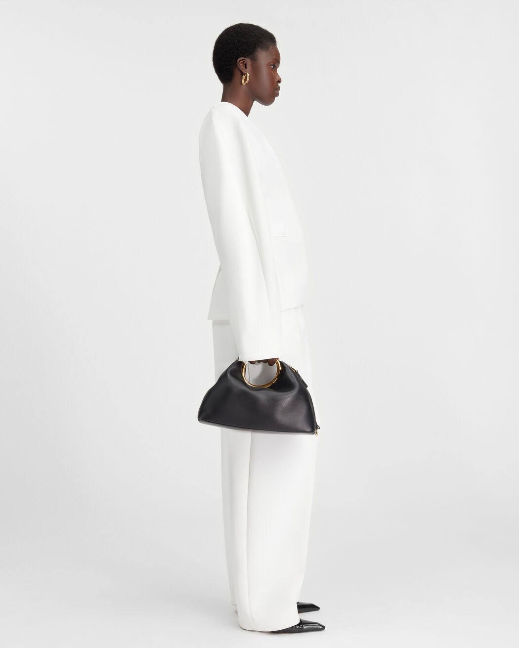 The Ovalo jacket jacquemus the ovalo jacket