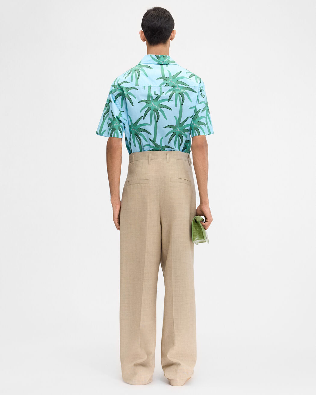 The Jean shirt قميص jacquemus the jean shirt قميص