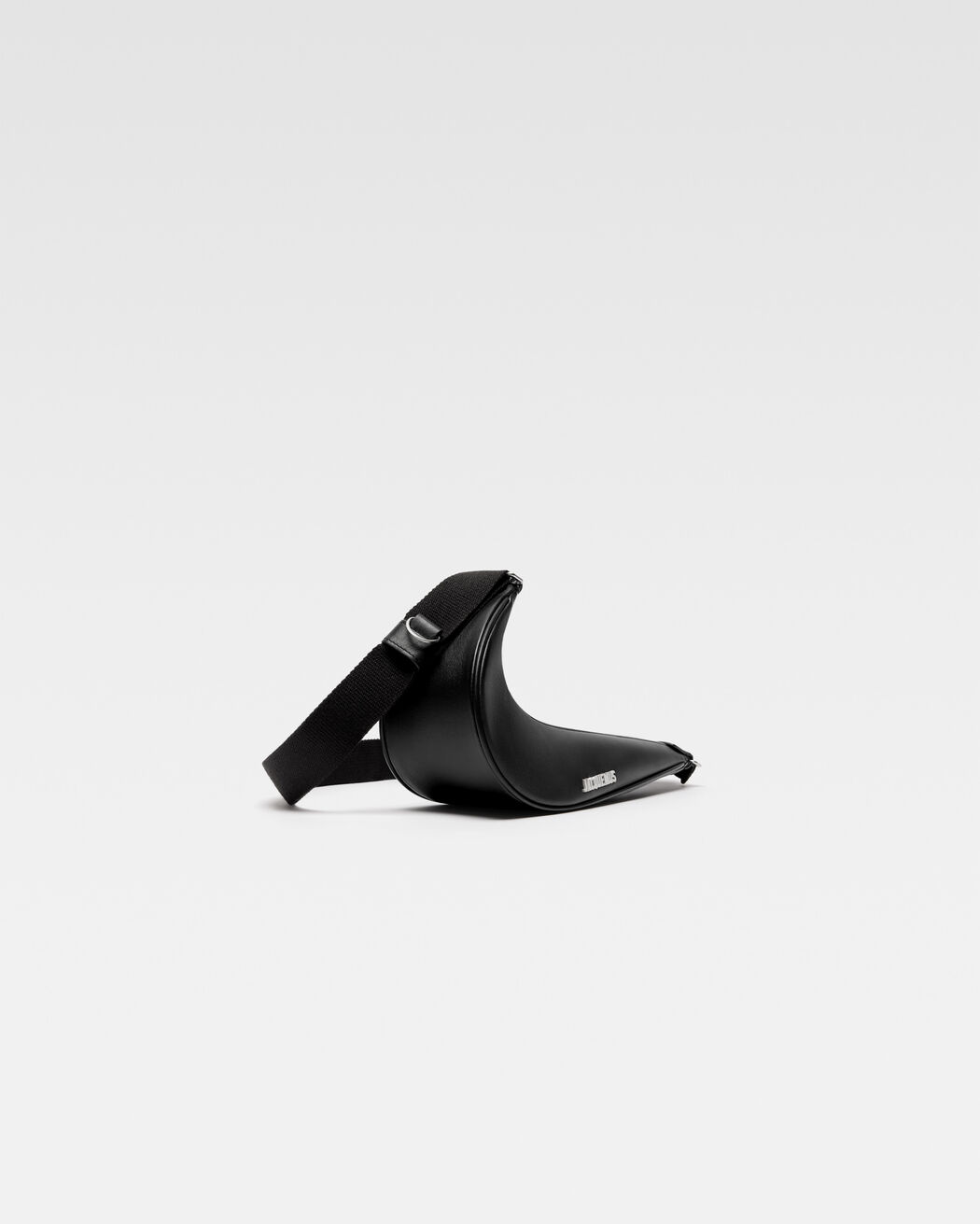 The Swoosh JACQUEMUS+NIKE bag the swoosh jacquemus nike bag