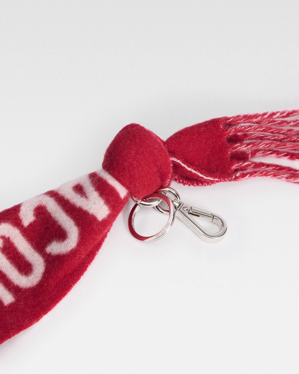 حمالة المفاتيح The Écharpe keychain jacquemus حمالة المفاتيح the  charpe keychain