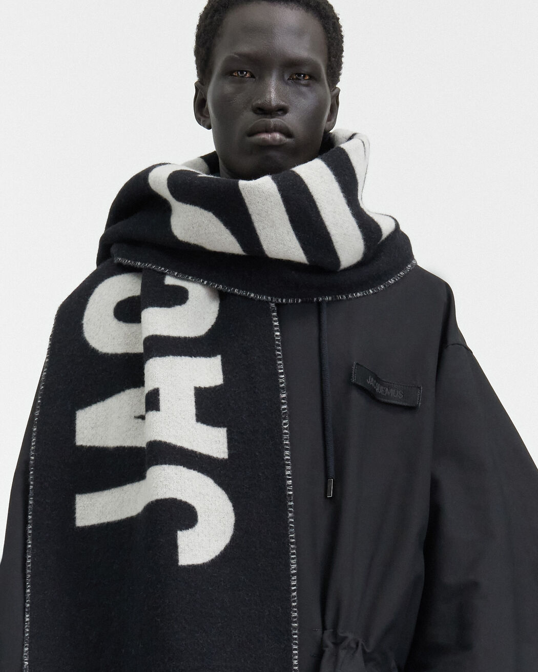 The Jacquemus scarf the jacquemus scarf