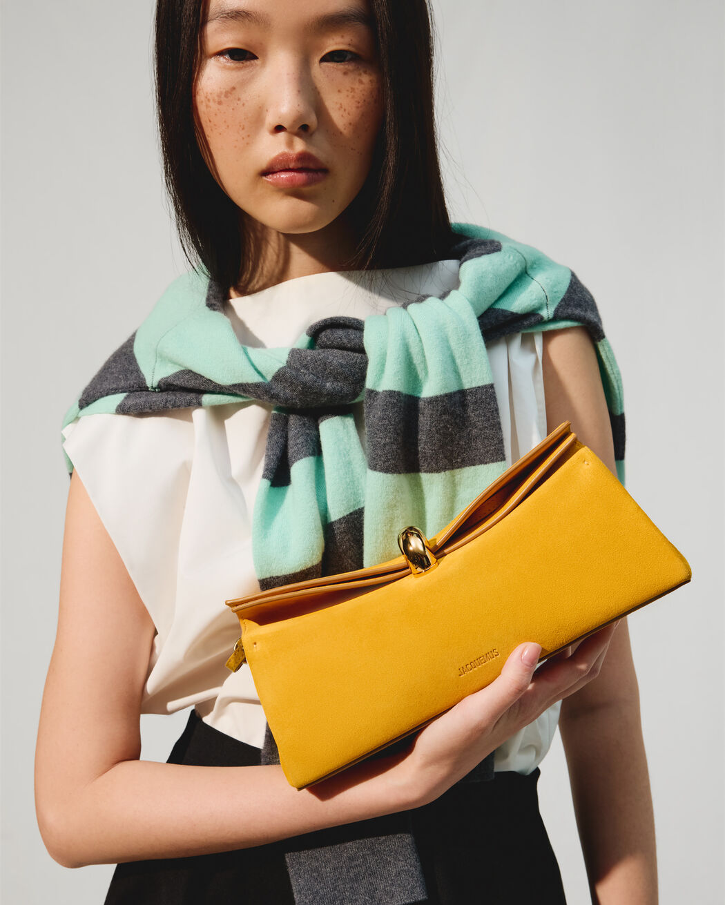 The Valérie clutch jacquemus the val rie clutch