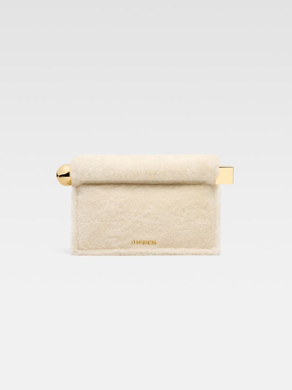 The Rond Carré clutch jacquemus the rond carr clutch