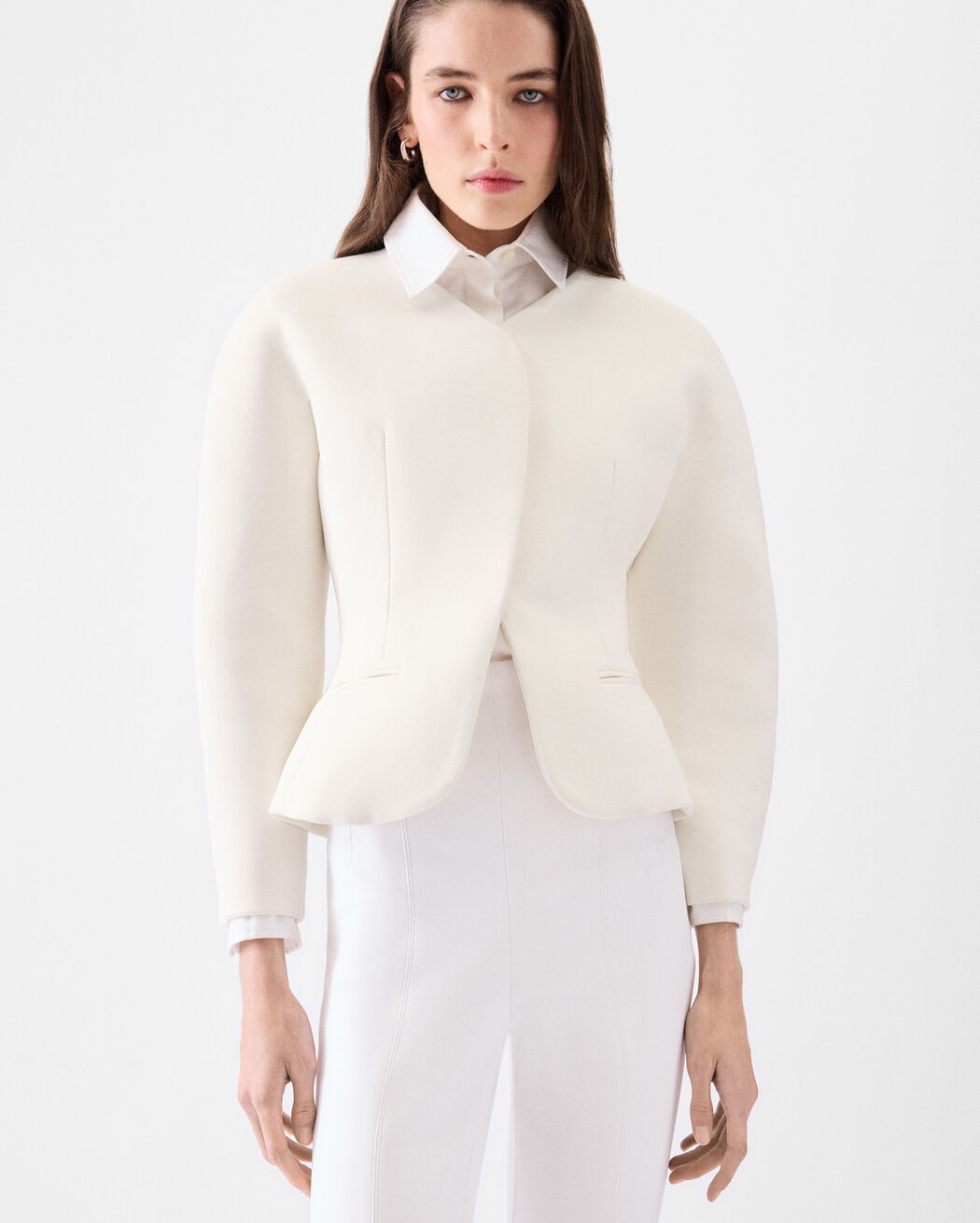 The mini Ovalo jacket jacquemus the mini ovalo jacket