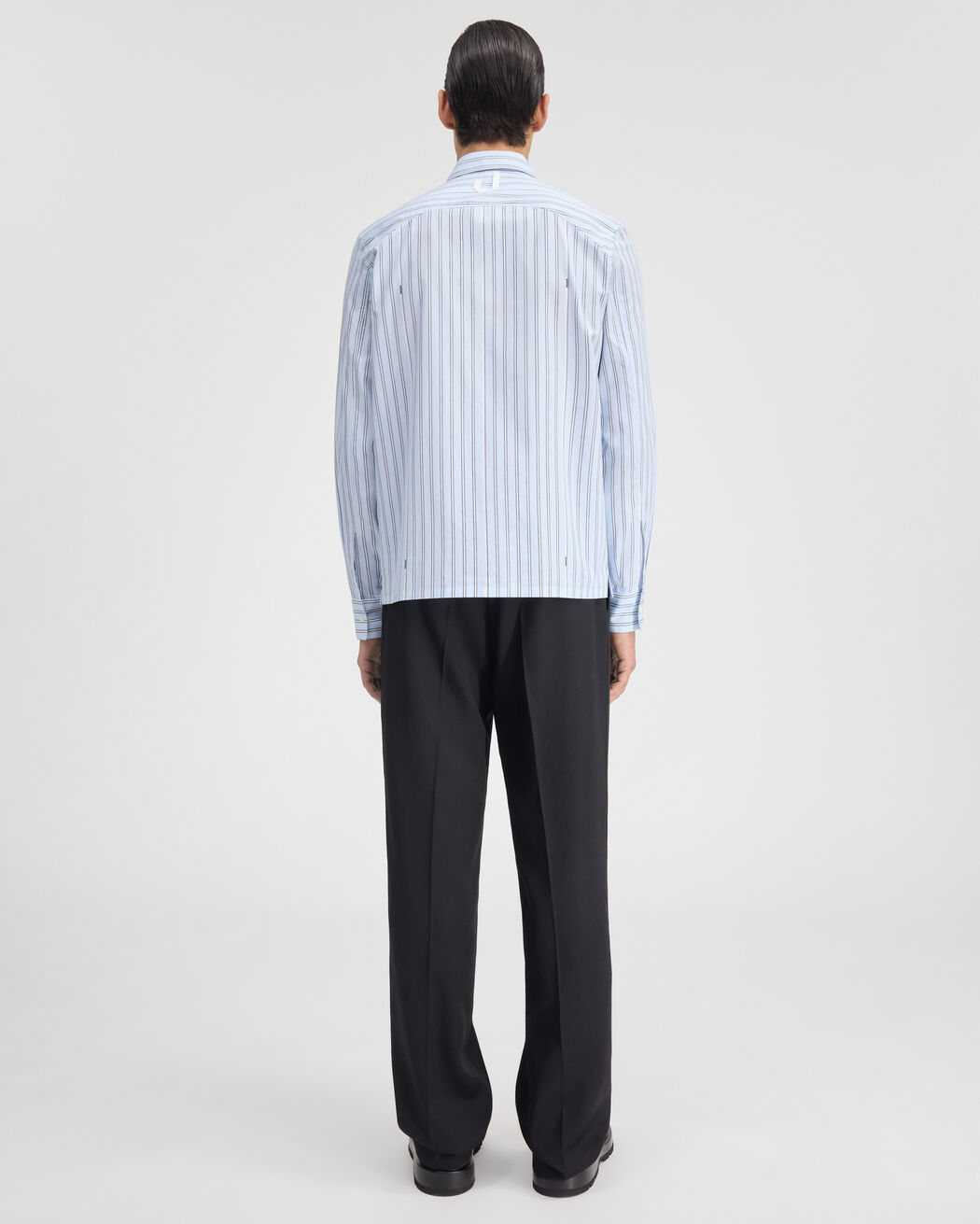 قميص La Chemise De Costume jacquemus قميص la chemise de costume