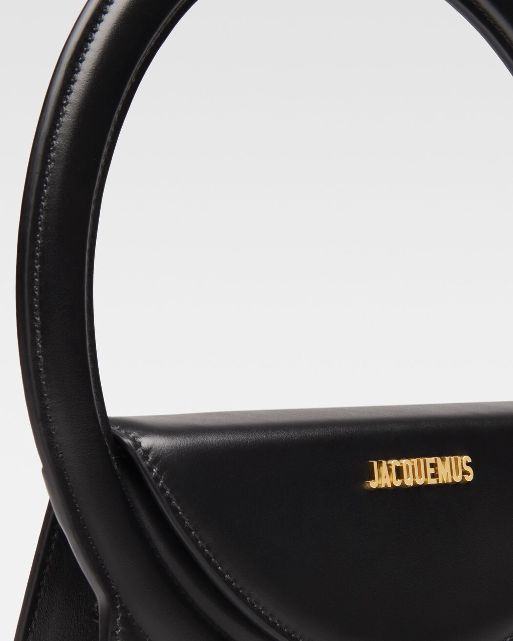 The Rond bag jacquemus the rond bag