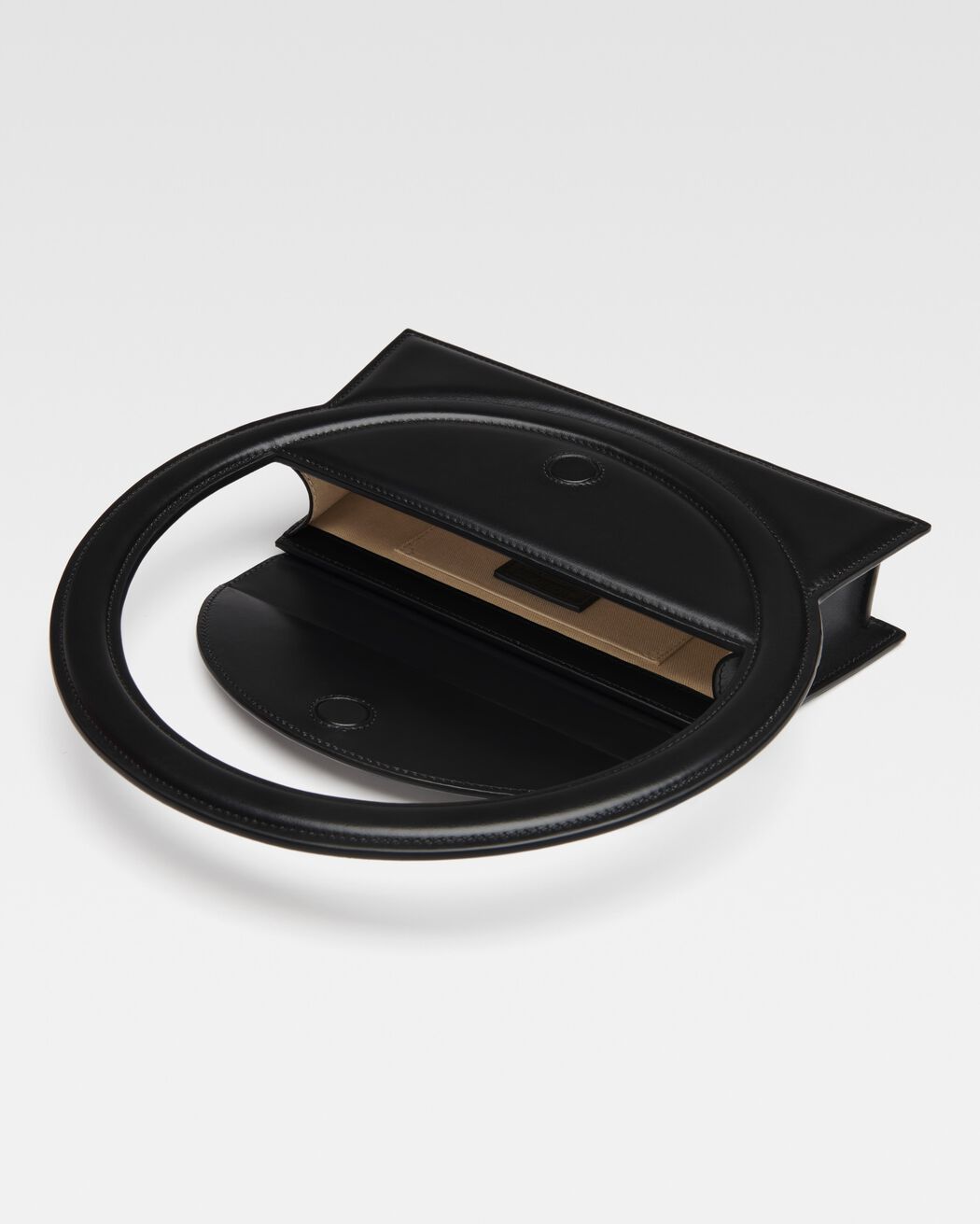 The Rond bag jacquemus the rond bag
