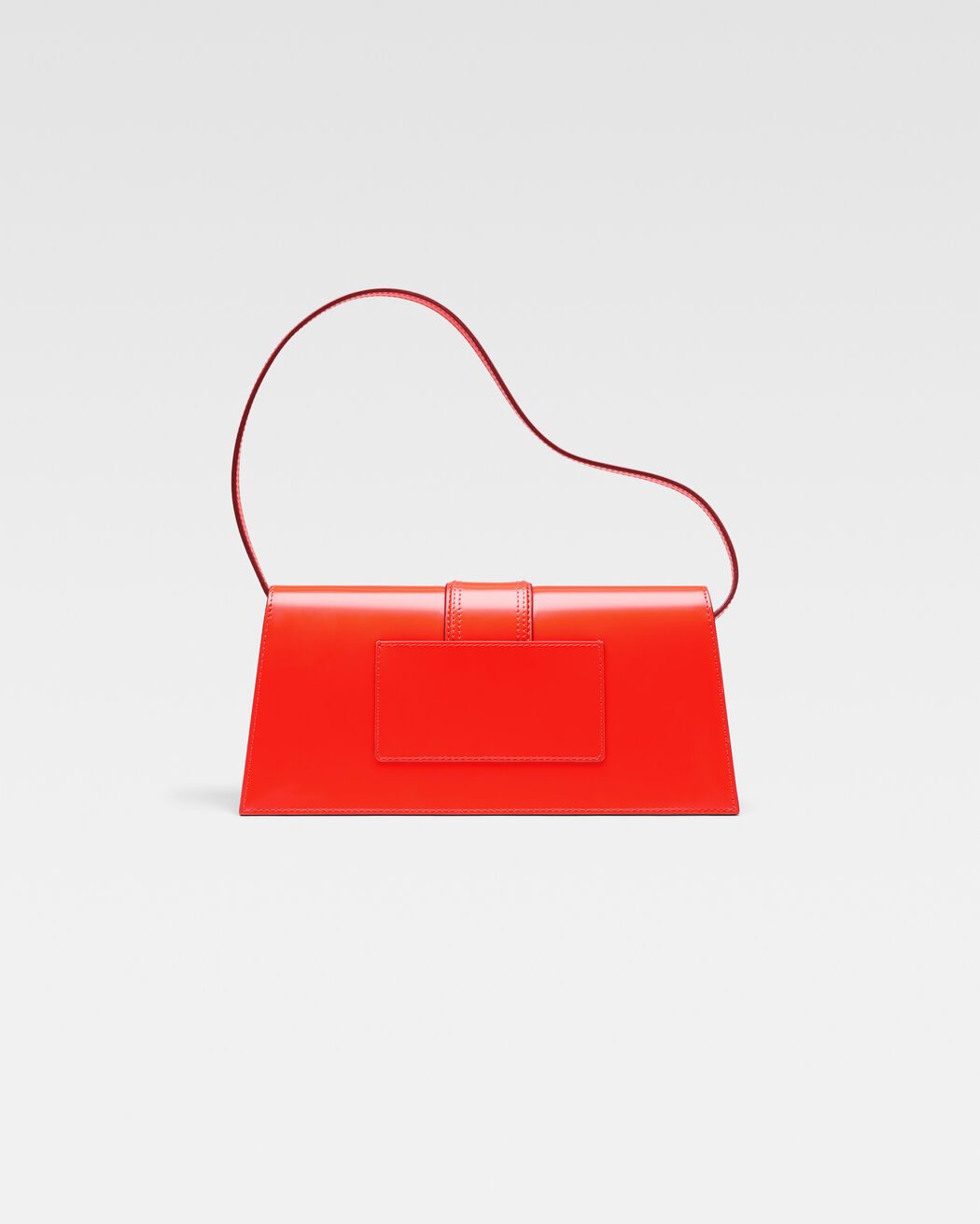 حقيبة The long Bambino jacquemus حقيبة the long bambino