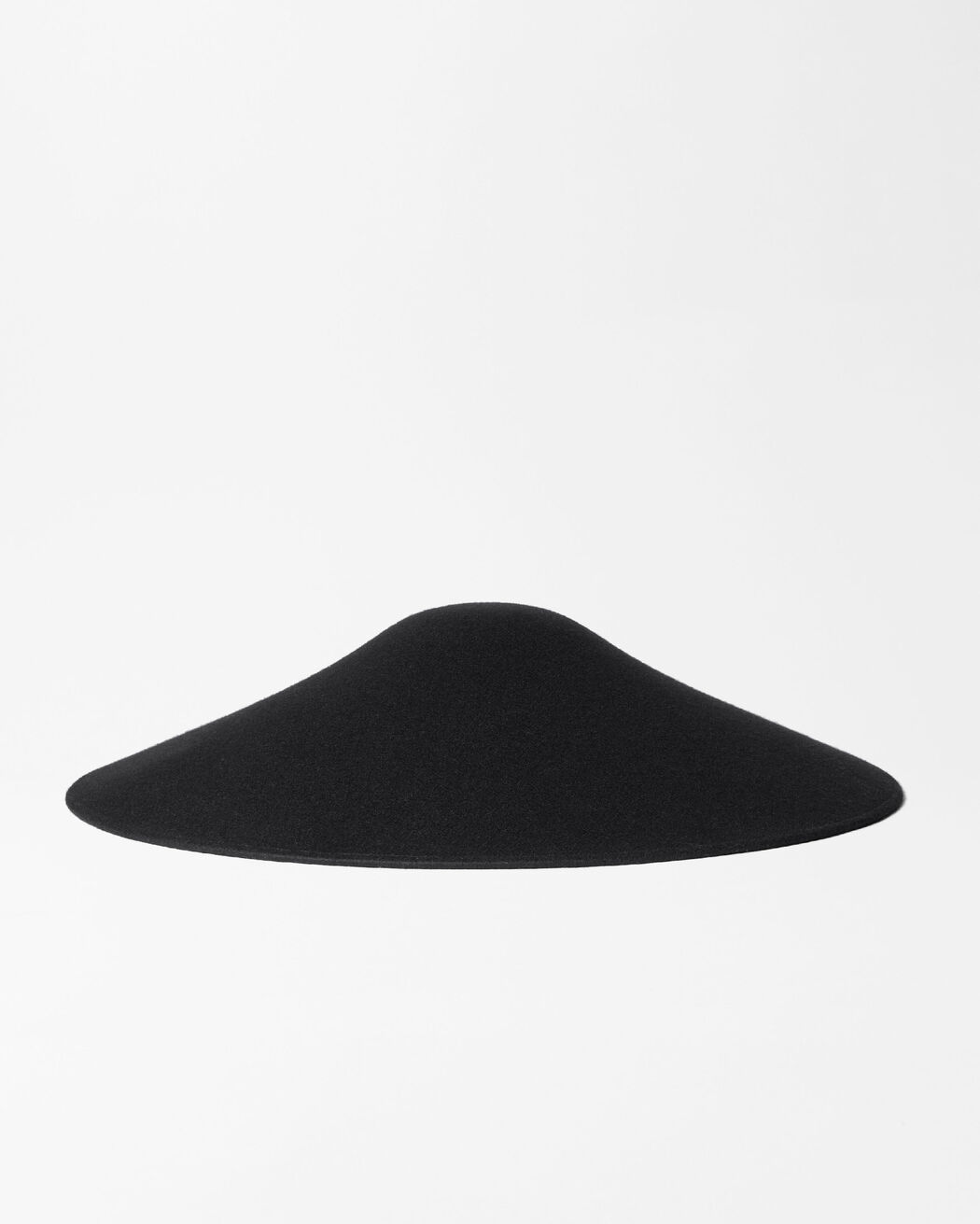 The large Confetti
jacquemus the large confetti