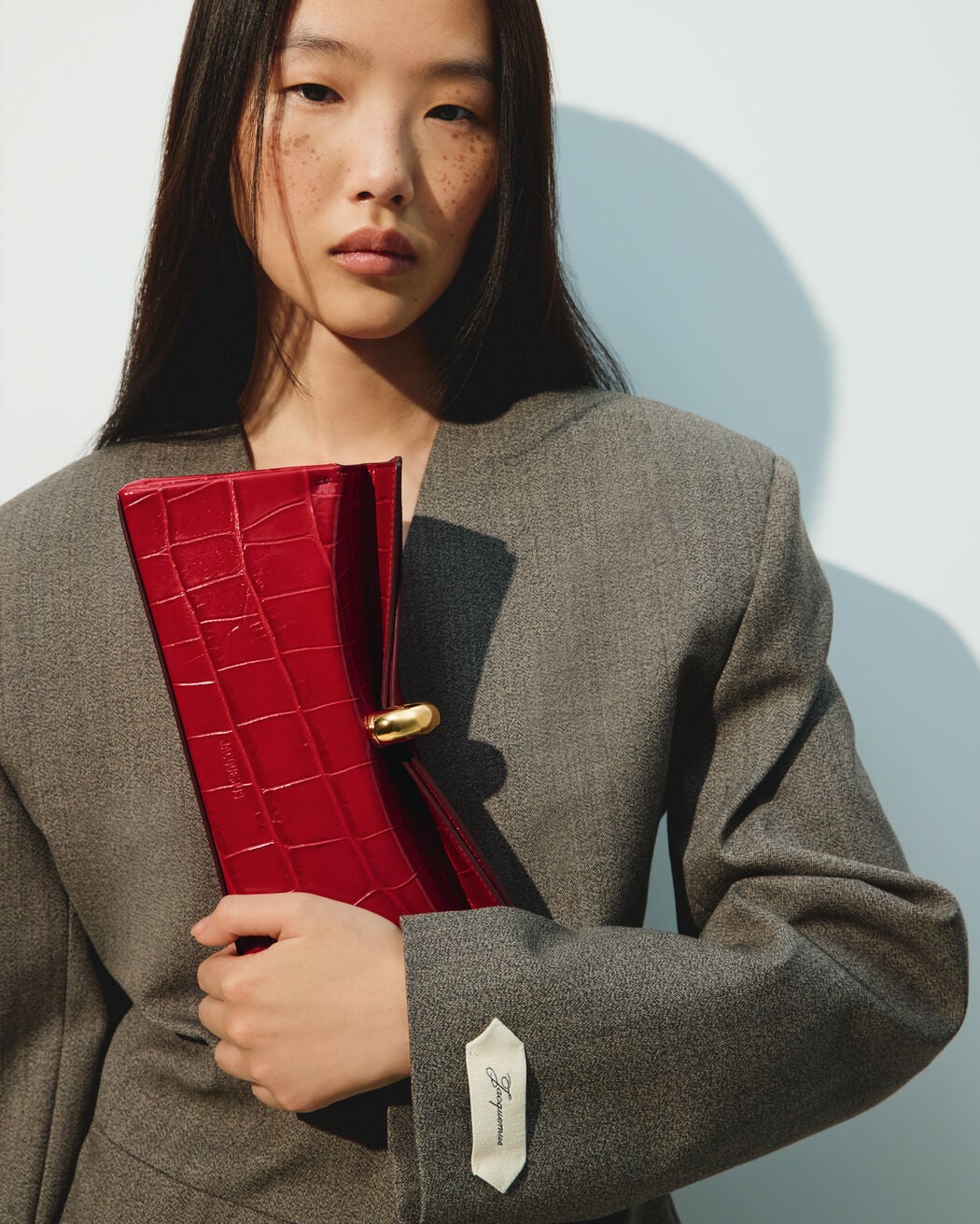 The Valérie clutch jacquemus the val rie clutch