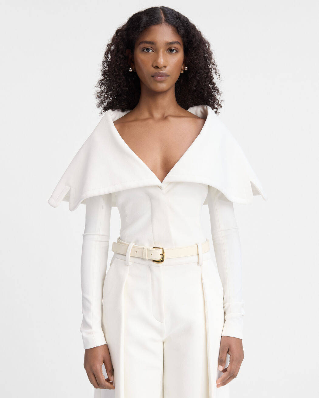 جاكيت La Veste Giacca jacquemus جاكيت la veste giacca