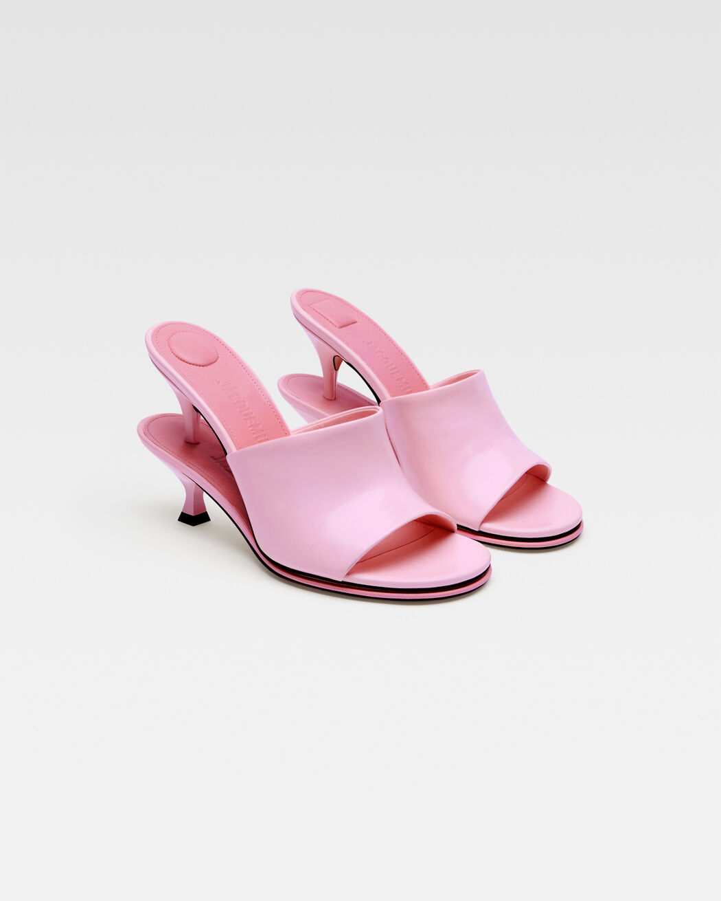 The double mules jacquemus the double mules