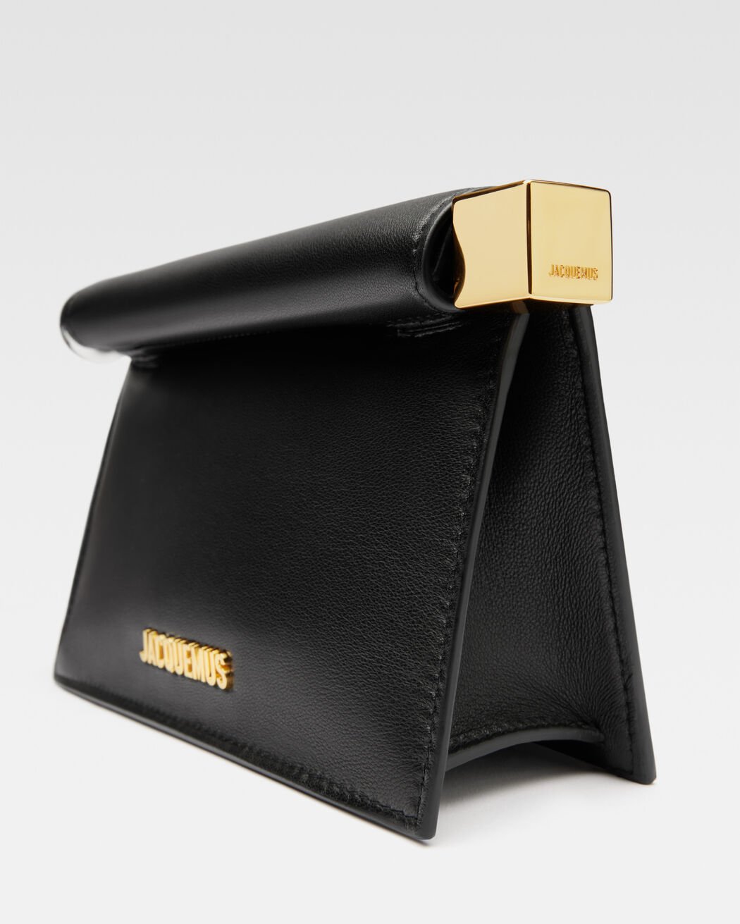 The small Rond Carré clutch jacquemus the small rond carr  clutch