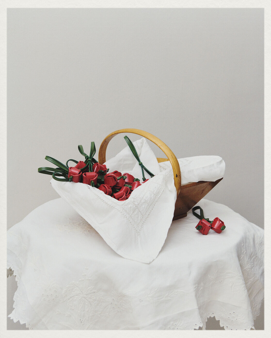 حلية الكرز jacquemus حلية الكرز