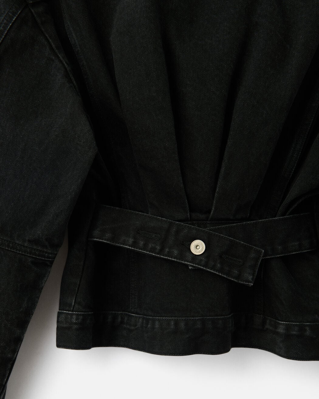 The denim de-Nîmes jacket jacquemus the denim de n mes jacket