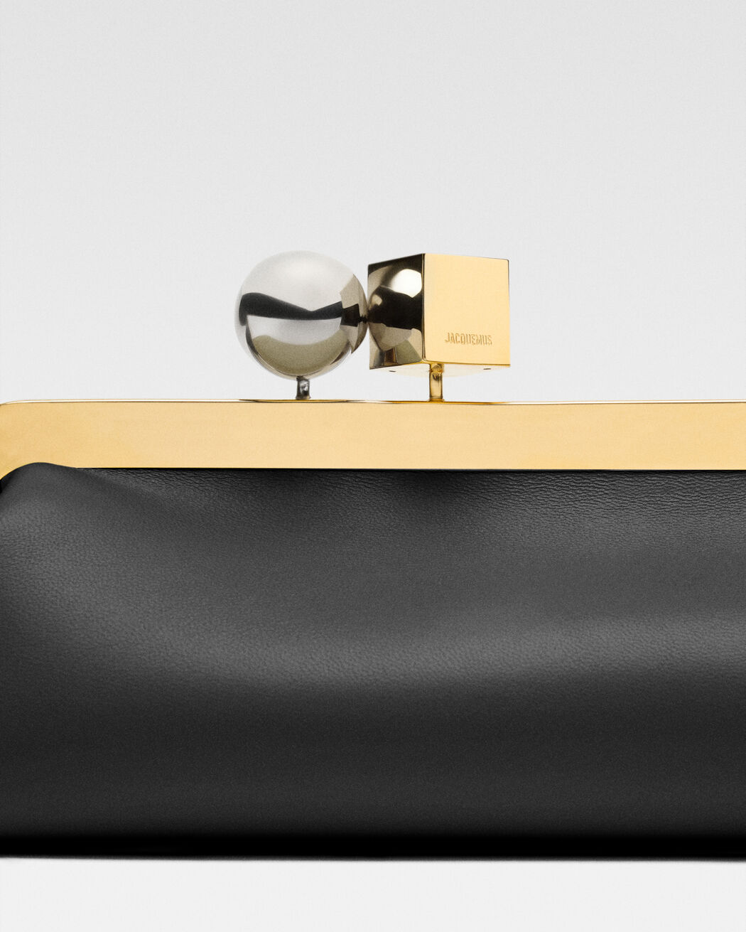The Salon clutch jacquemus the salon clutch