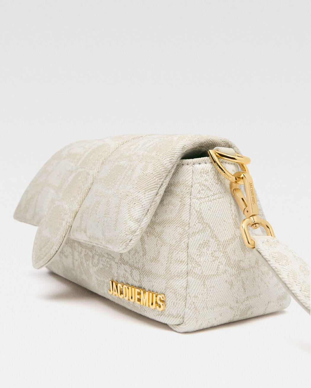 حقيبة The small Bambimou jacquemus حقيبة the small bambimou