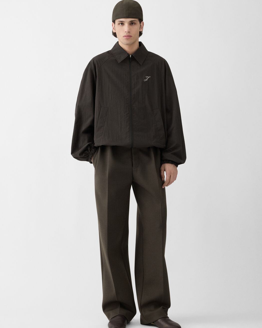 جاكيت ويندبريكر jacquemus جاكيت ويندبريكر