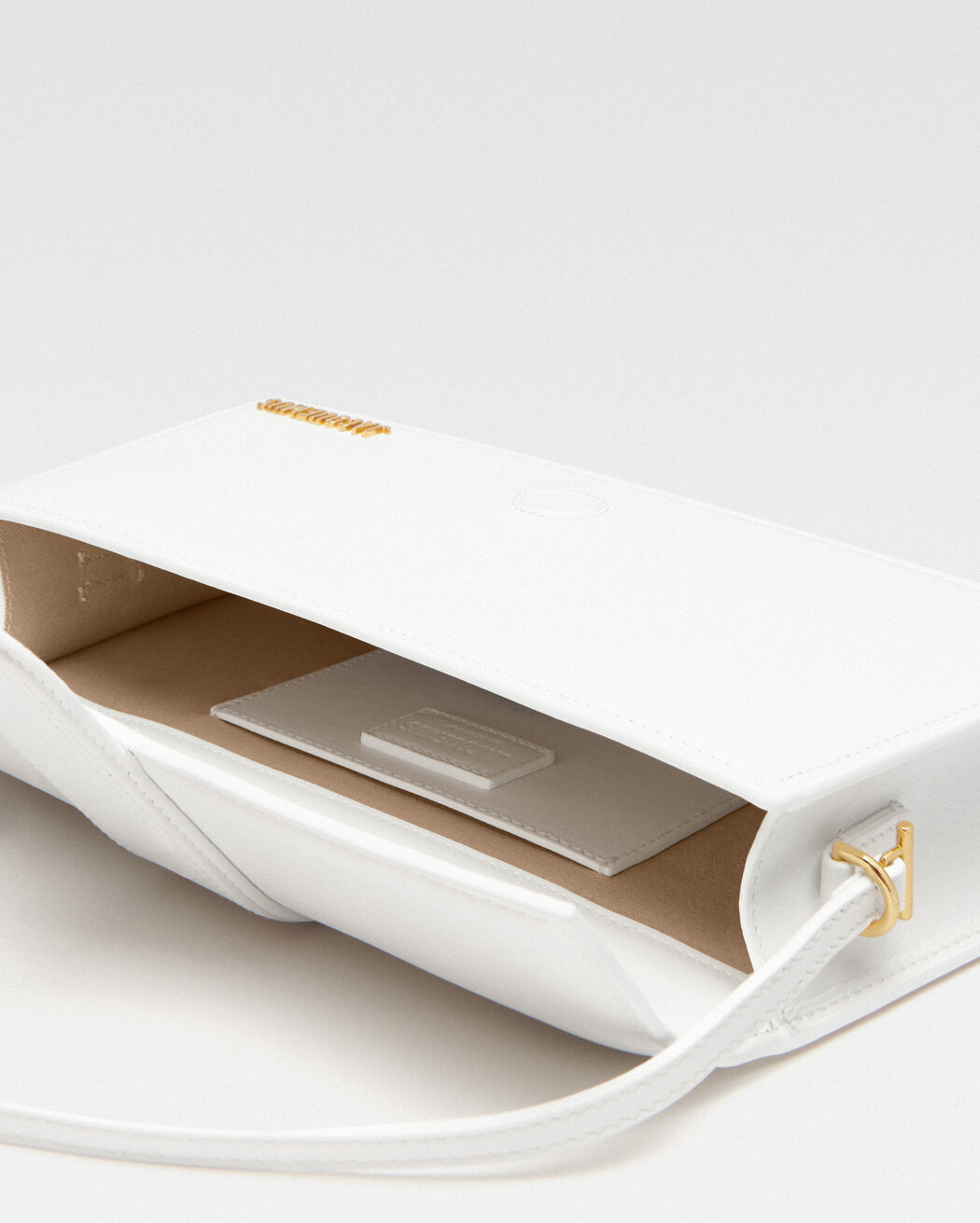 حقيبة The long Bambino jacquemus حقيبة the long bambino