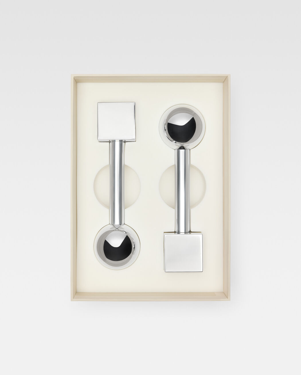 The dumbbells دمبل مجموعة jacquemus the dumbbells دمبل مجموعة