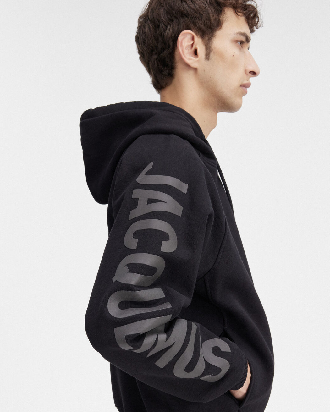 هودي Le Hoodie Typo jacquemus هودي le hoodie typo