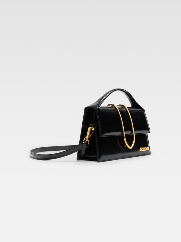 The large Bambino حقيبة jacquemus the large bambino حقيبة