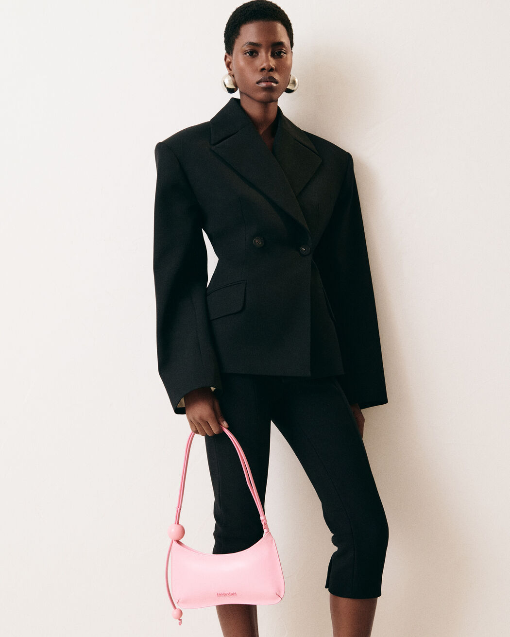 حقيبة Le Bisou Perle jacquemus حقيبة le bisou perle