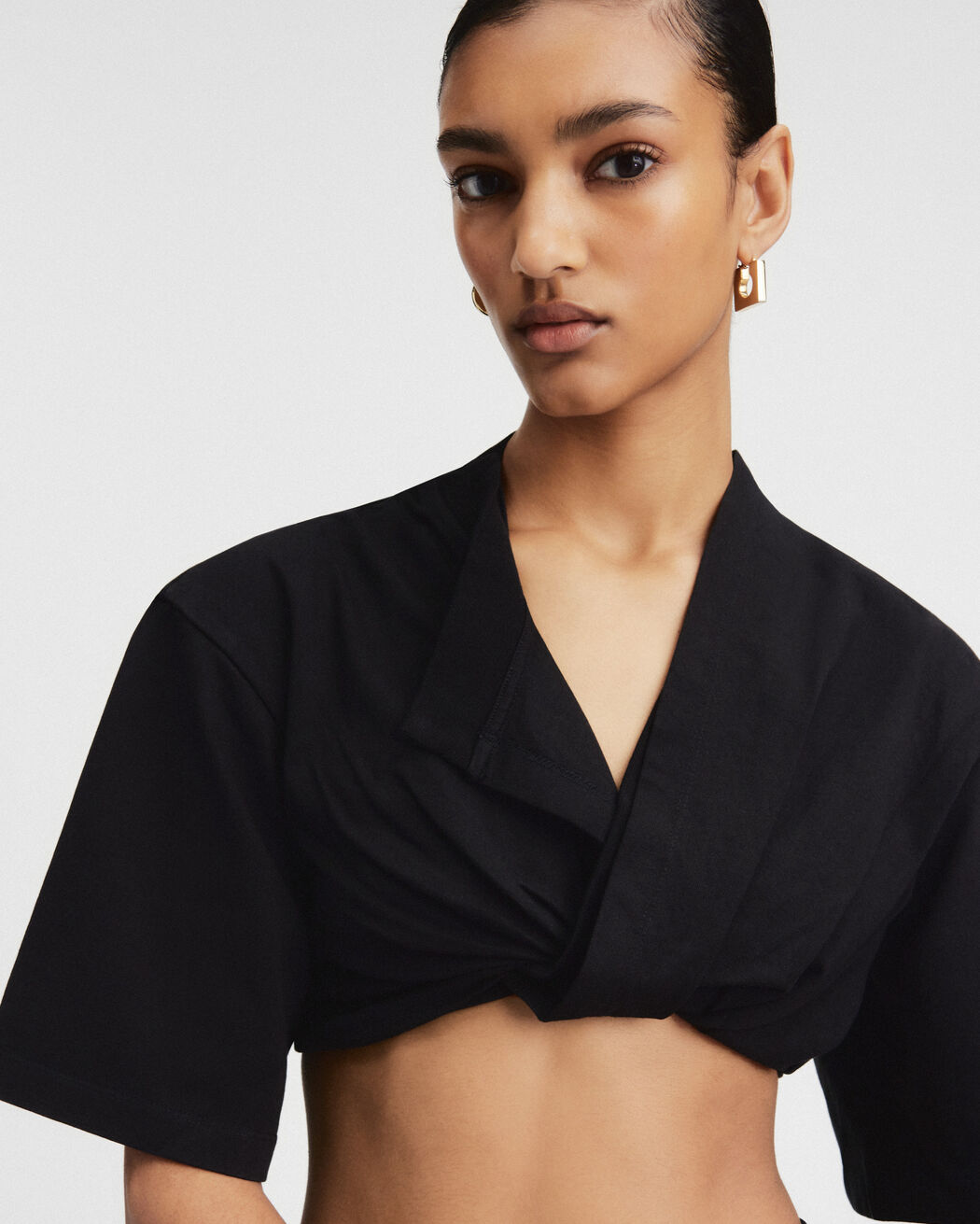 The Bahia cropped t-shirt jacquemus the bahia cropped t shirt