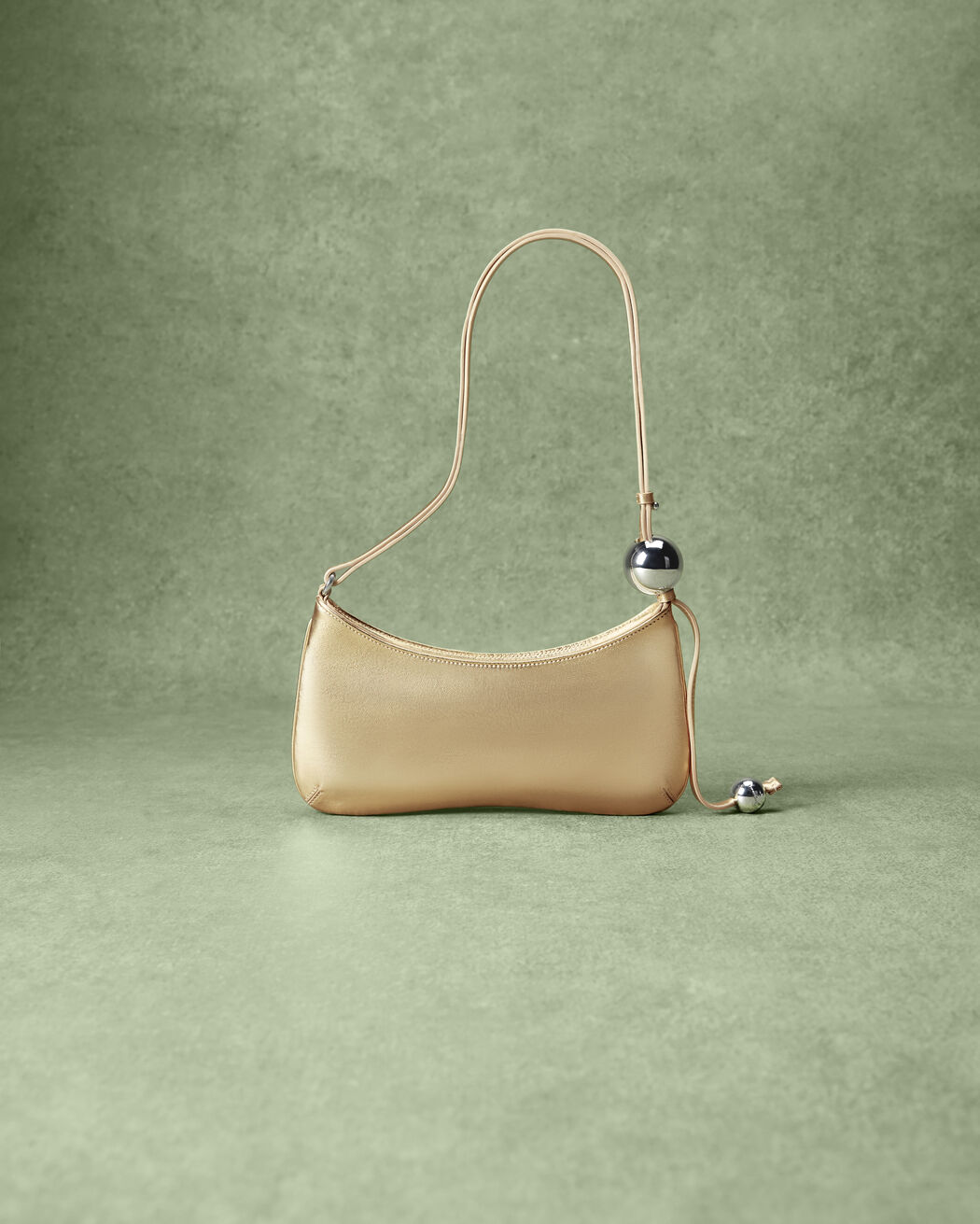 The Bisou Perle jacquemus the bisou perle