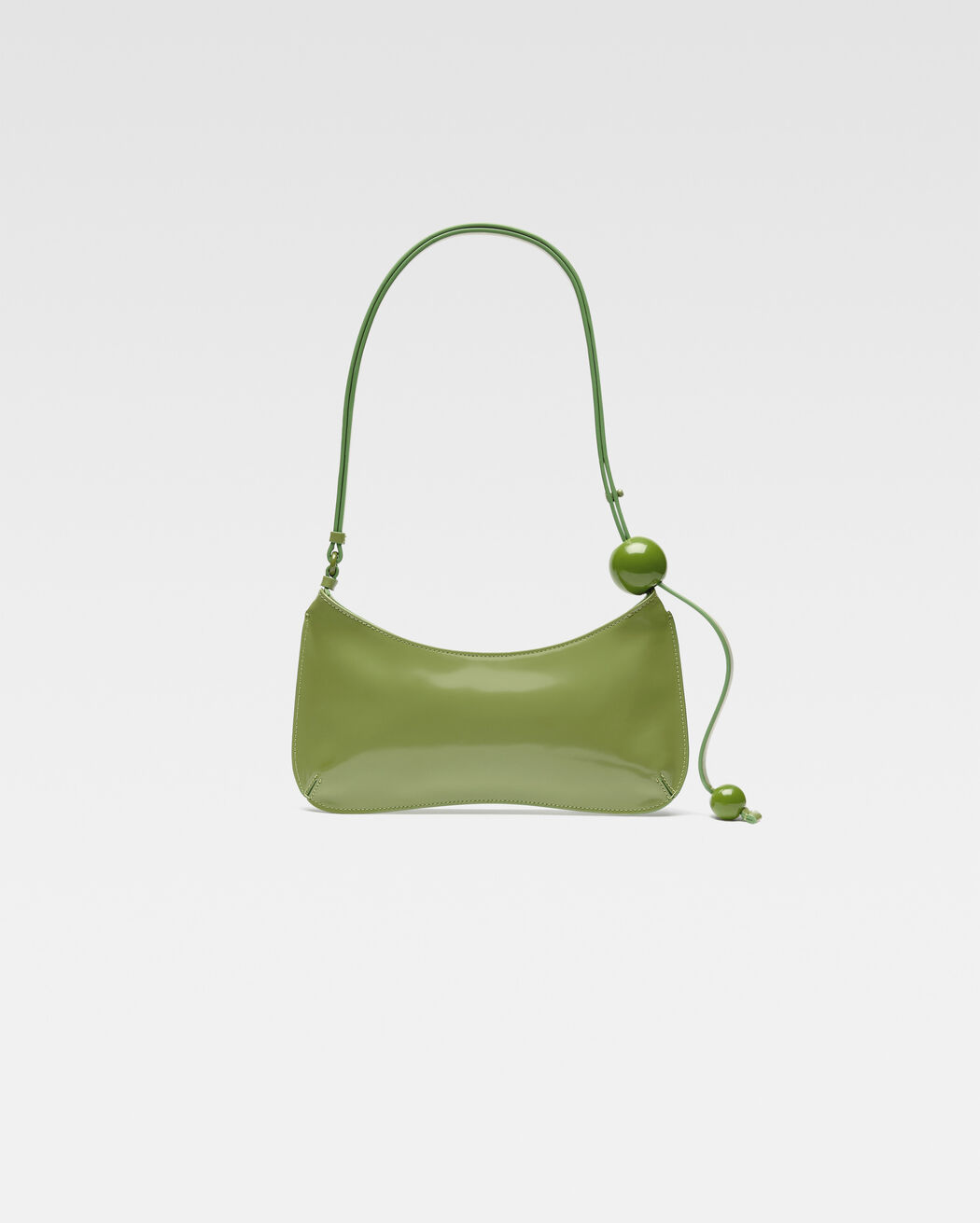 حقيبة Le Bisou Perle jacquemus حقيبة le bisou perle