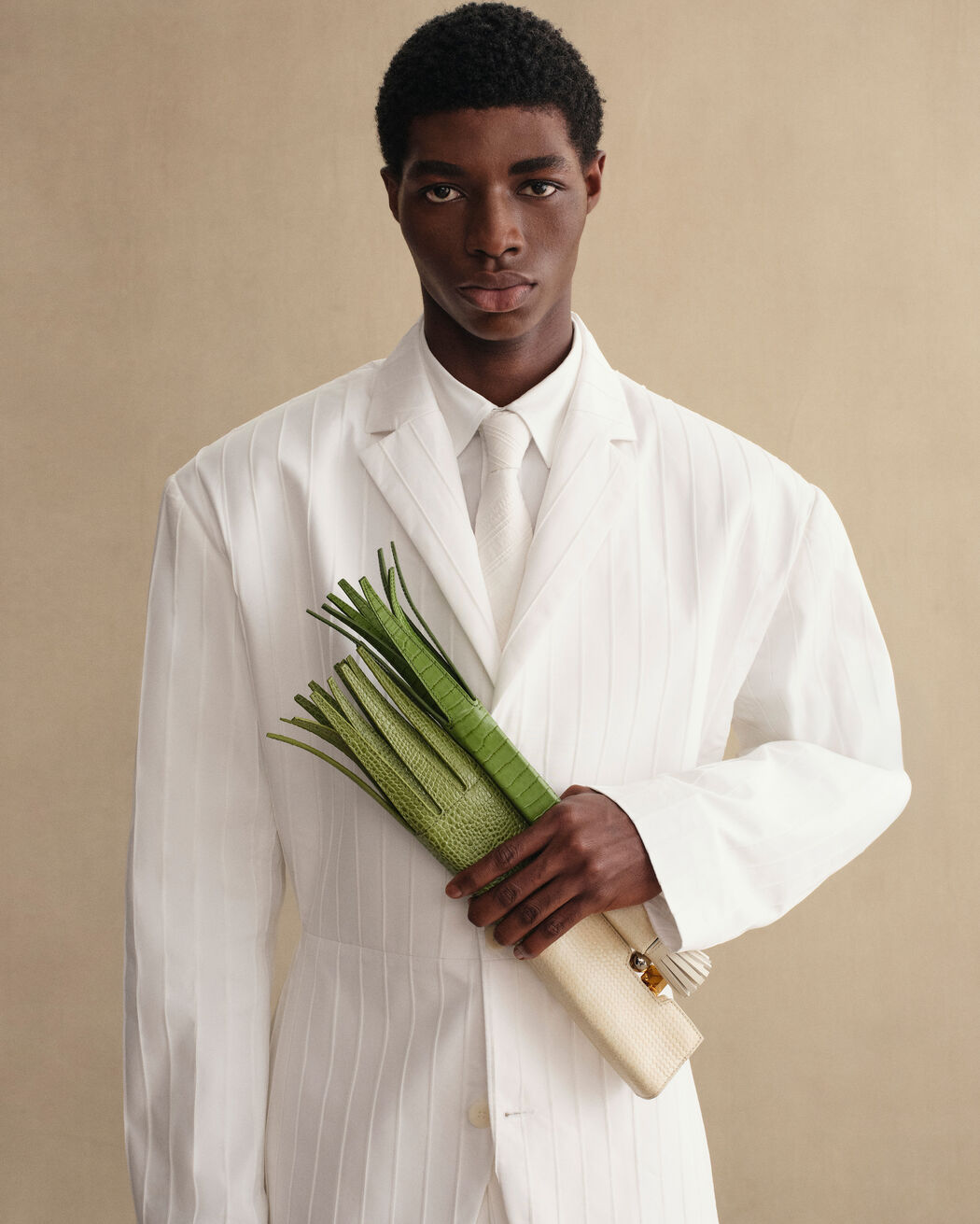 The Poireau clutch jacquemus the poireau clutch