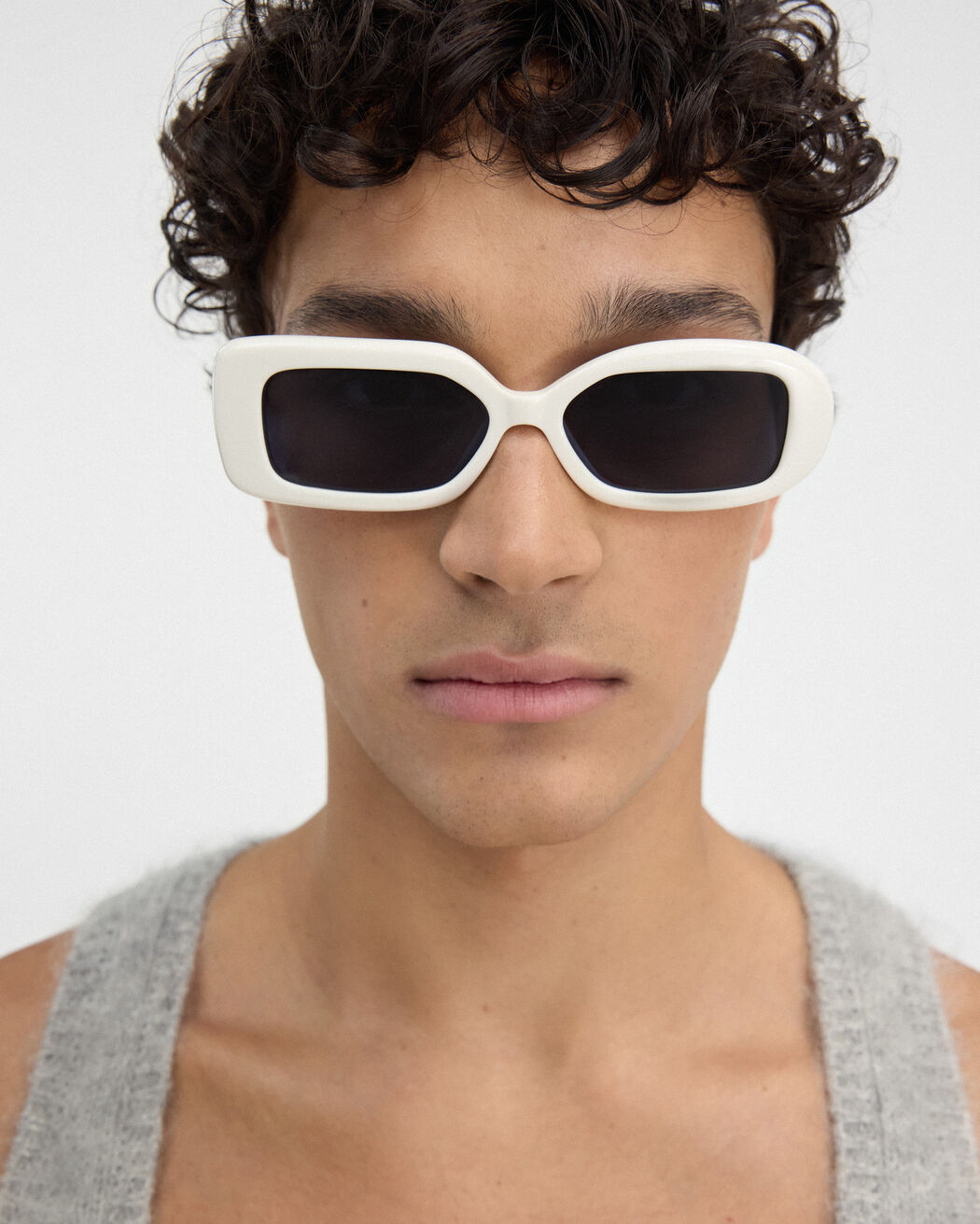 نظارة شمسية Les Lunettes Rond Carré jacquemus نظارة شمسية les lunettes rond carr
