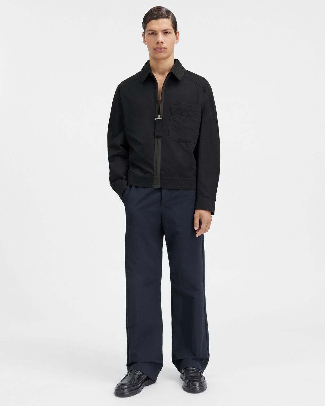 جاكيت Le Blouson Linu jacquemus جاكيت le blouson linu