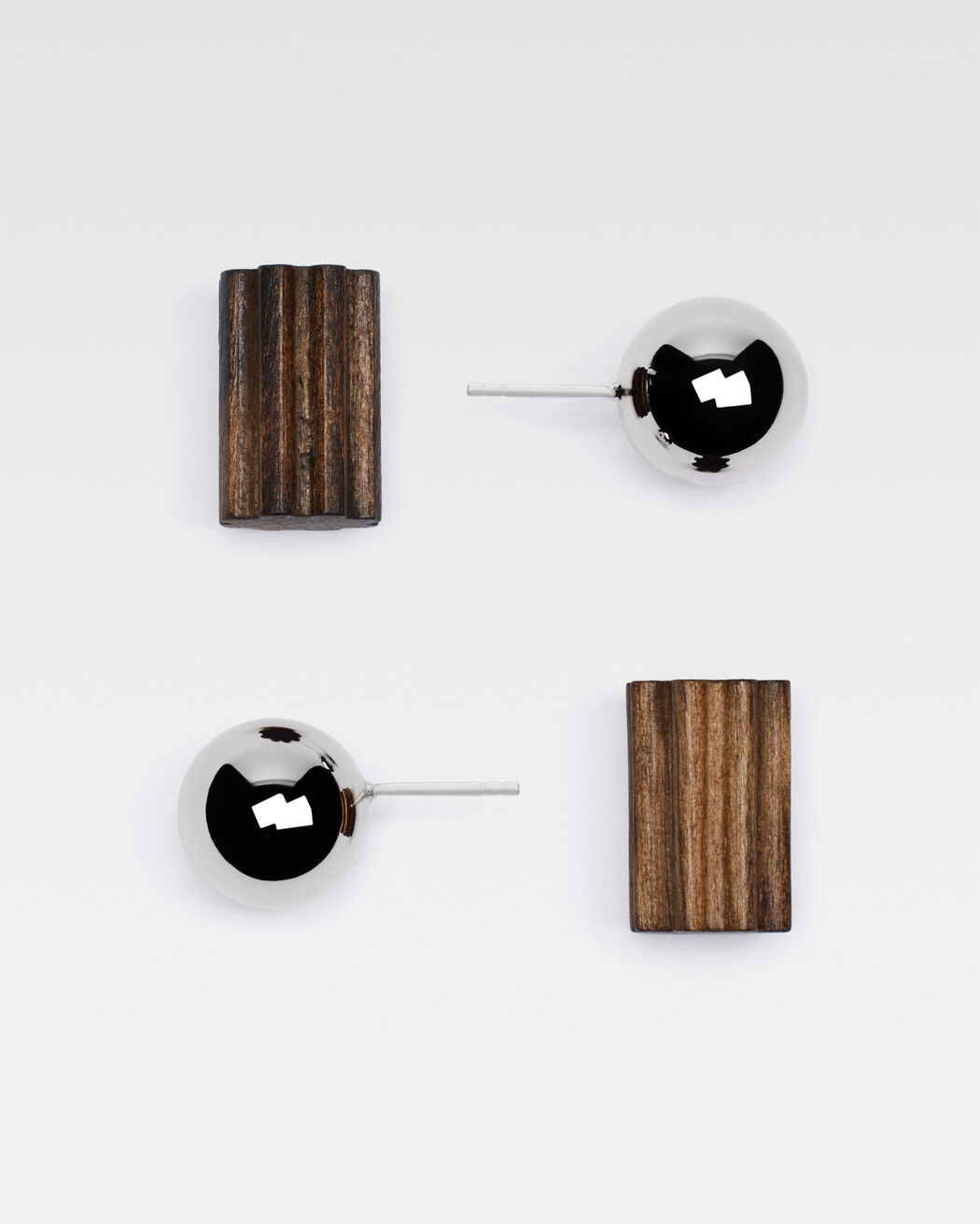 The Perlina earrings jacquemus the perlina earrings