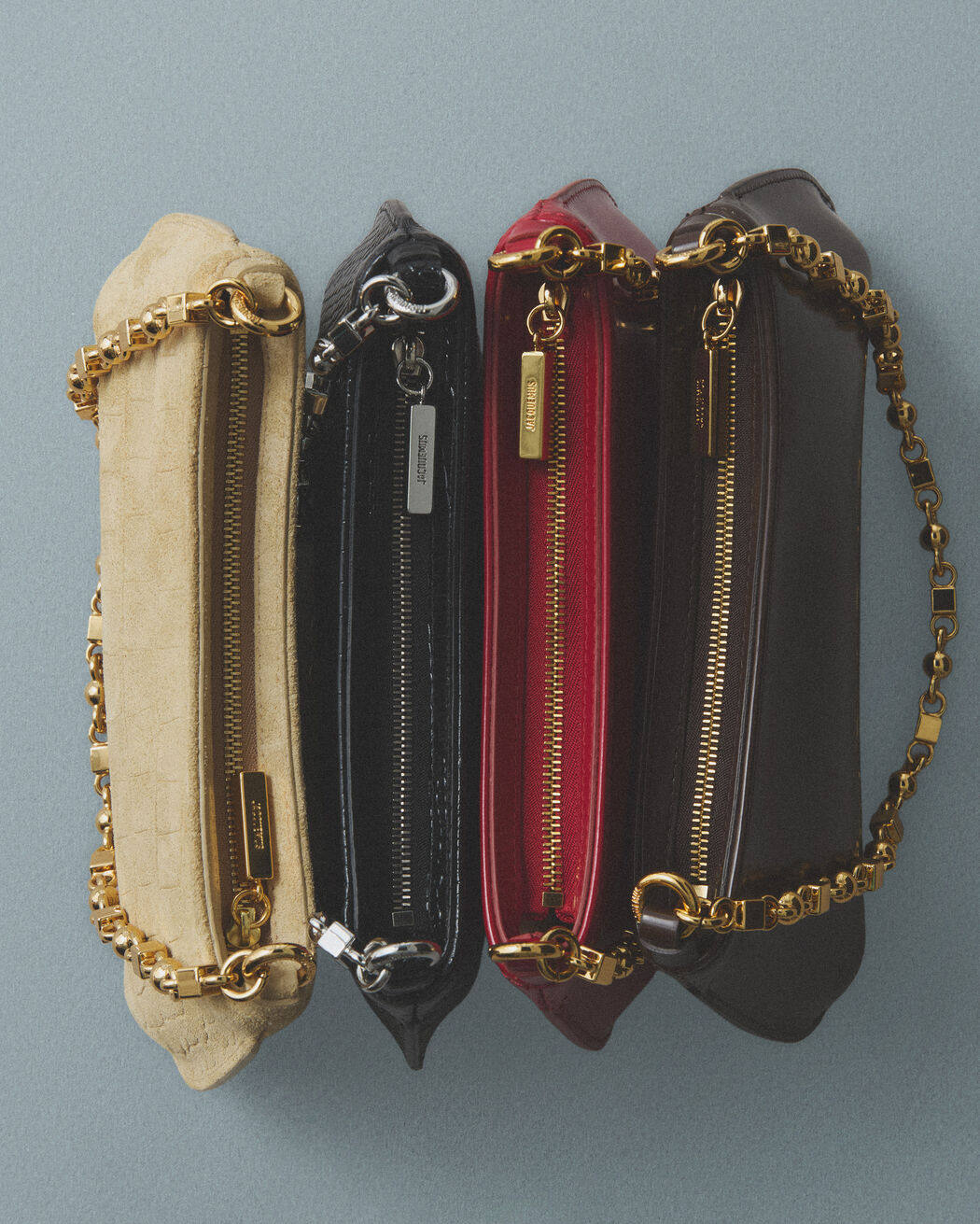 The small Bisou Chaine
jacquemus the small bisou chaine