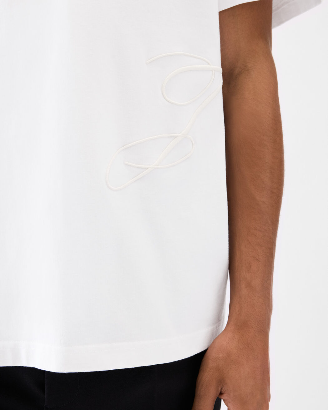 The J short-sleeve t-shirt jacquemus the j short sleeve t shirt