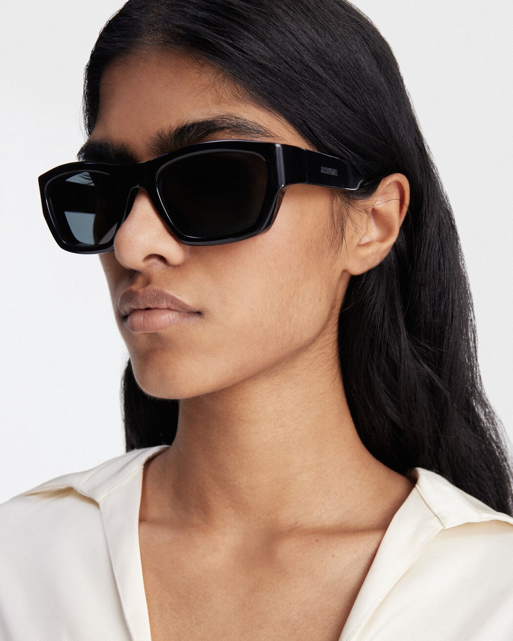The Meridiano sunglasses jacquemus the meridiano sunglasses