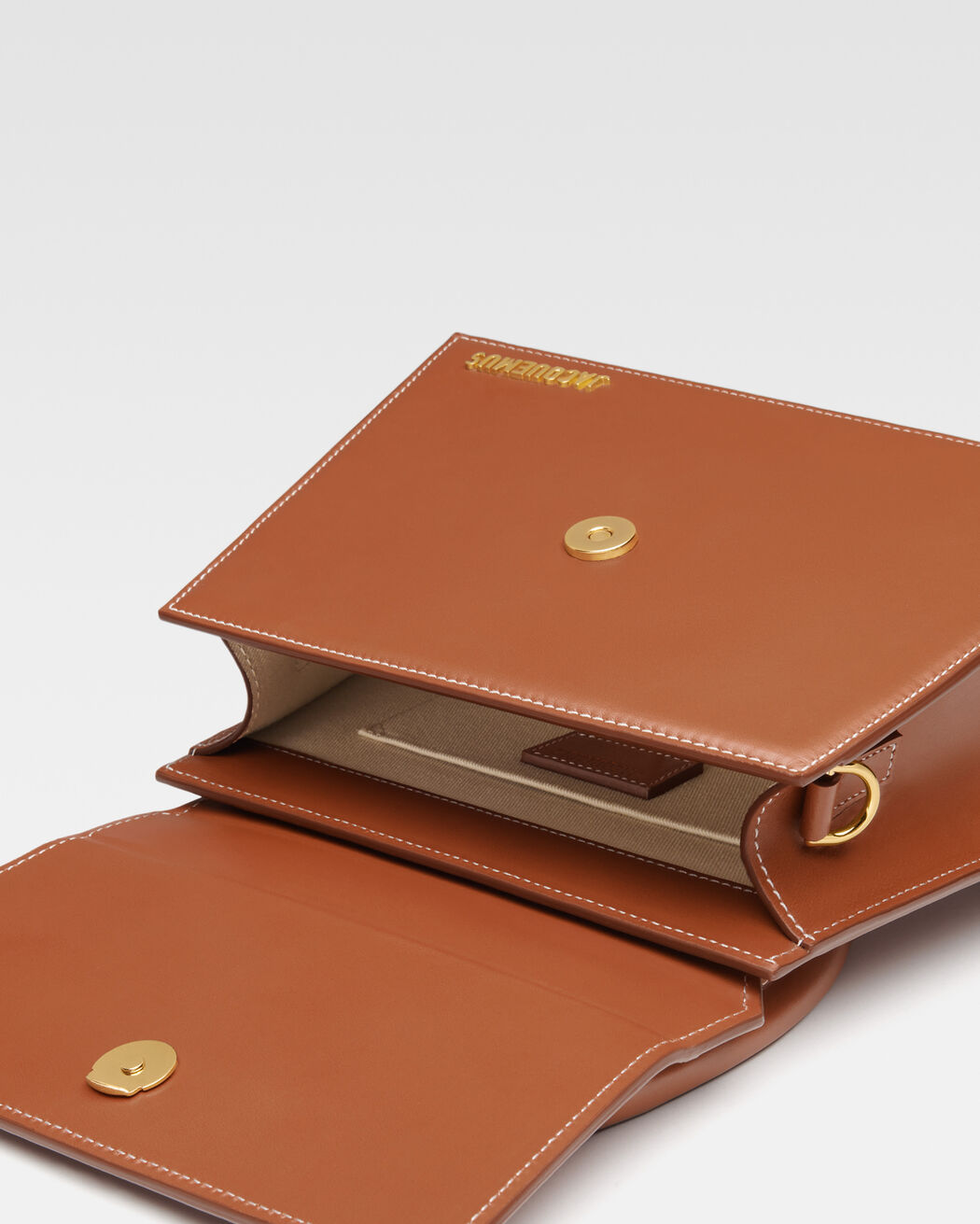 حقيبة Le Grand Chiquito jacquemus حقيبة le grand chiquito