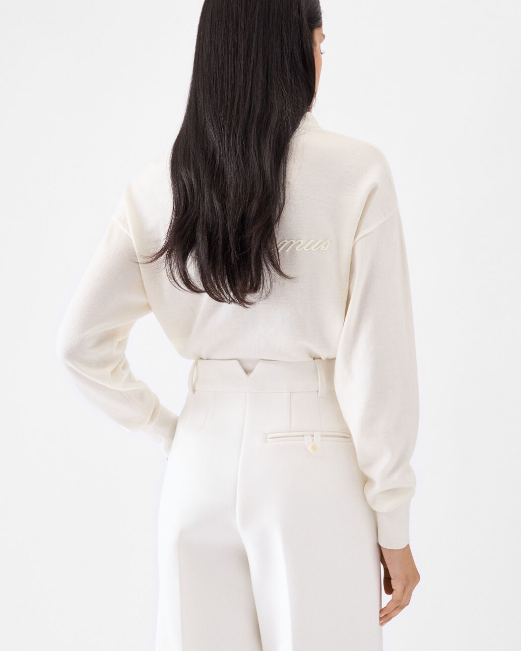 The embroidered cardigan jacquemus the embroidered cardigan