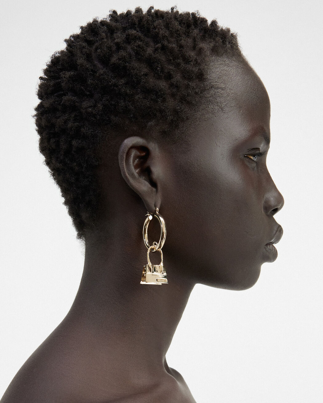 The Chiquito hoops earrings jacquemus the chiquito hoops earrings