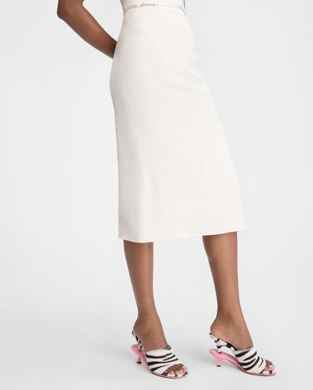 The Notte skirt jacquemus the notte skirt