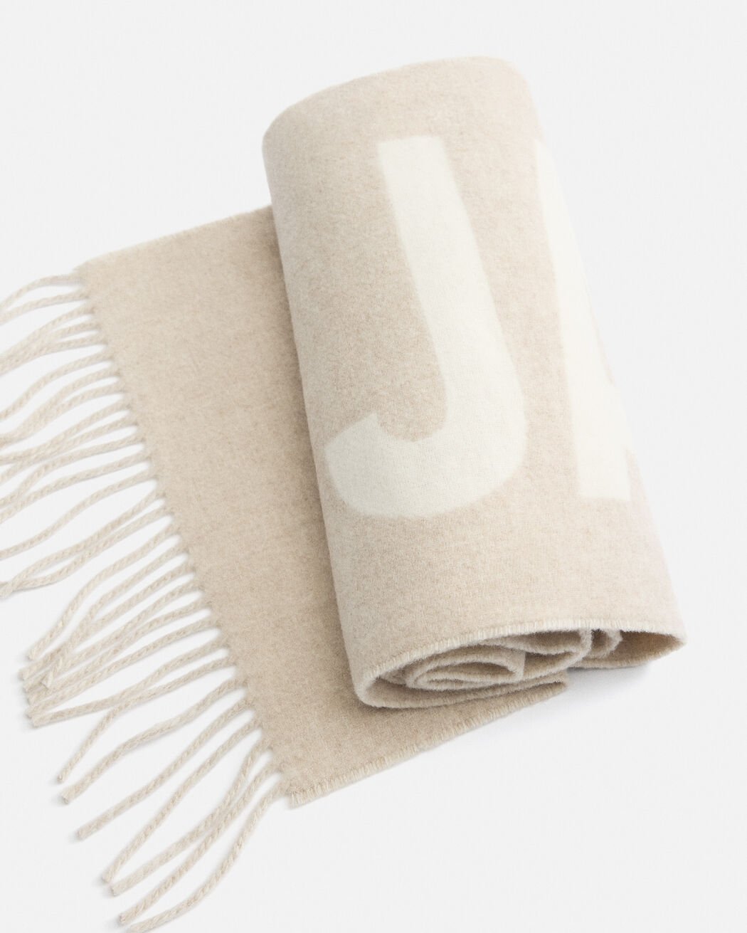 The Jacquemus scarf the jacquemus scarf