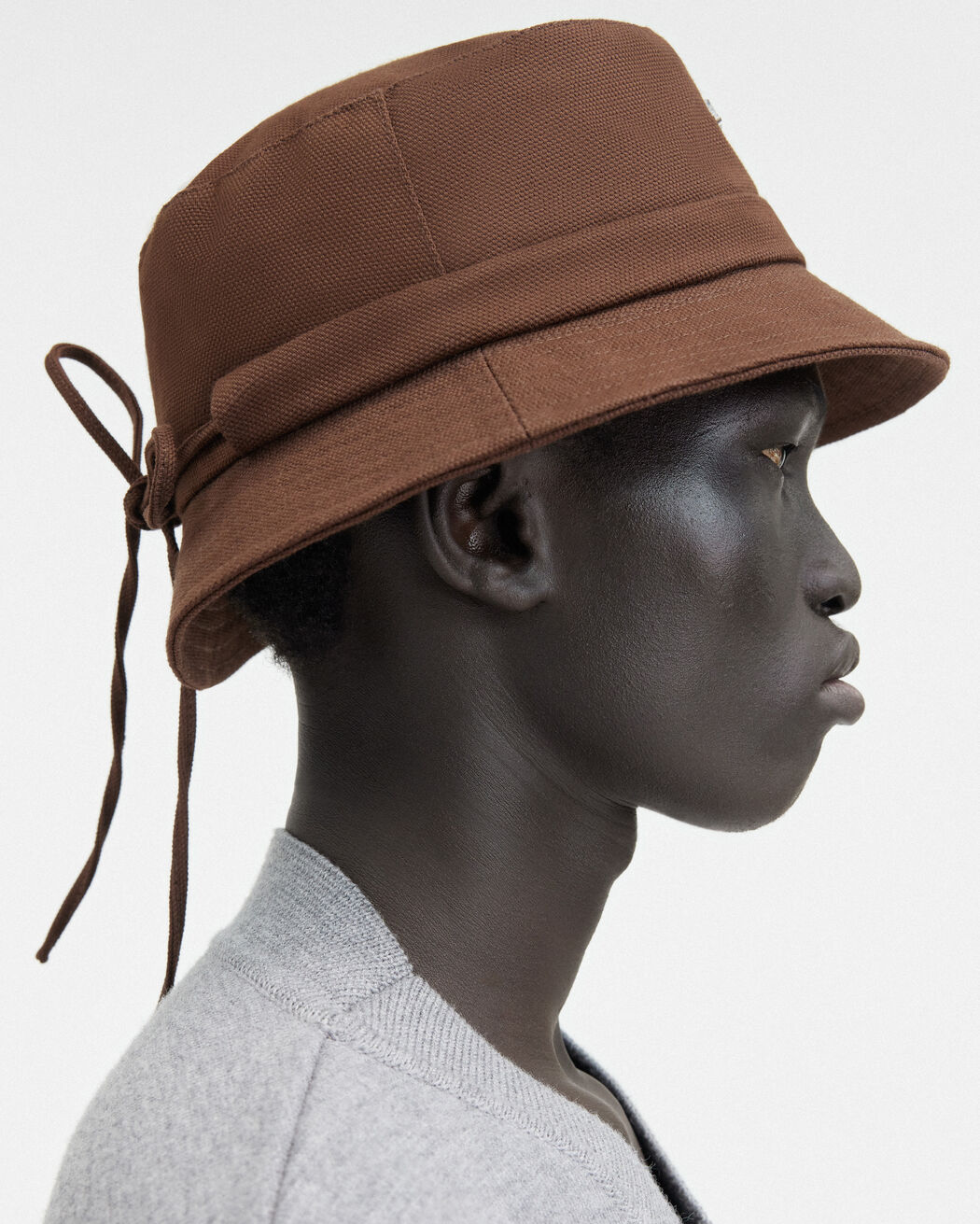 The Gadjo bucket قبعة jacquemus the gadjo bucket قبعة