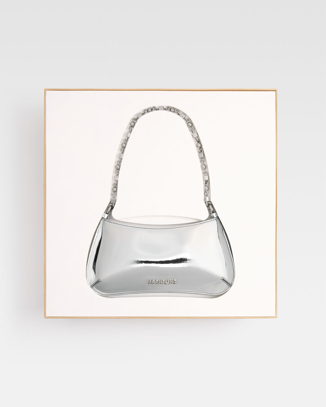 The small Bisou Chaine jacquemus the small bisou chaine